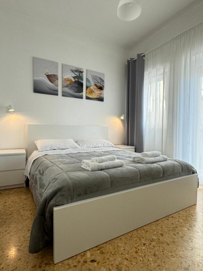Hotel Quintino Sella Bari Camera foto
